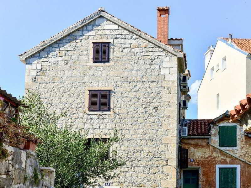 Slavica Apartment *
